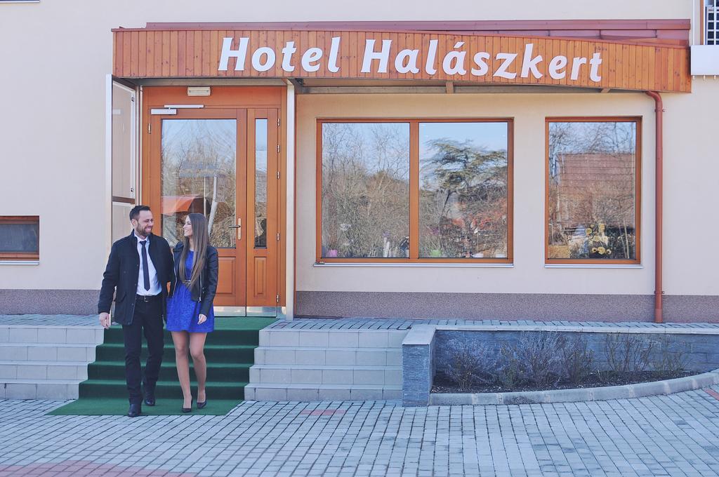 Hotel Halászkert Badacsony Badacsonytomaj Exterior foto